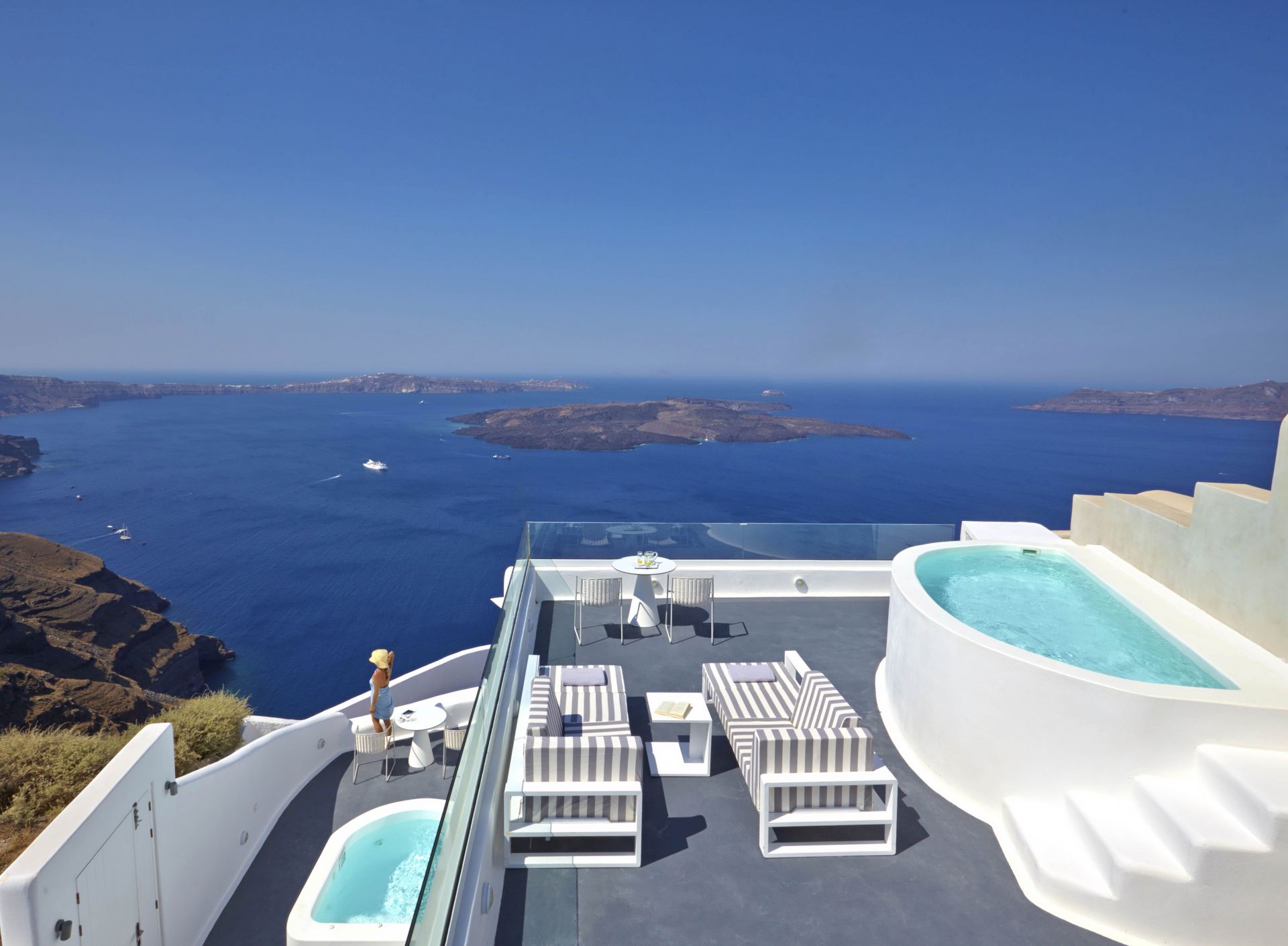 fira luxury villas