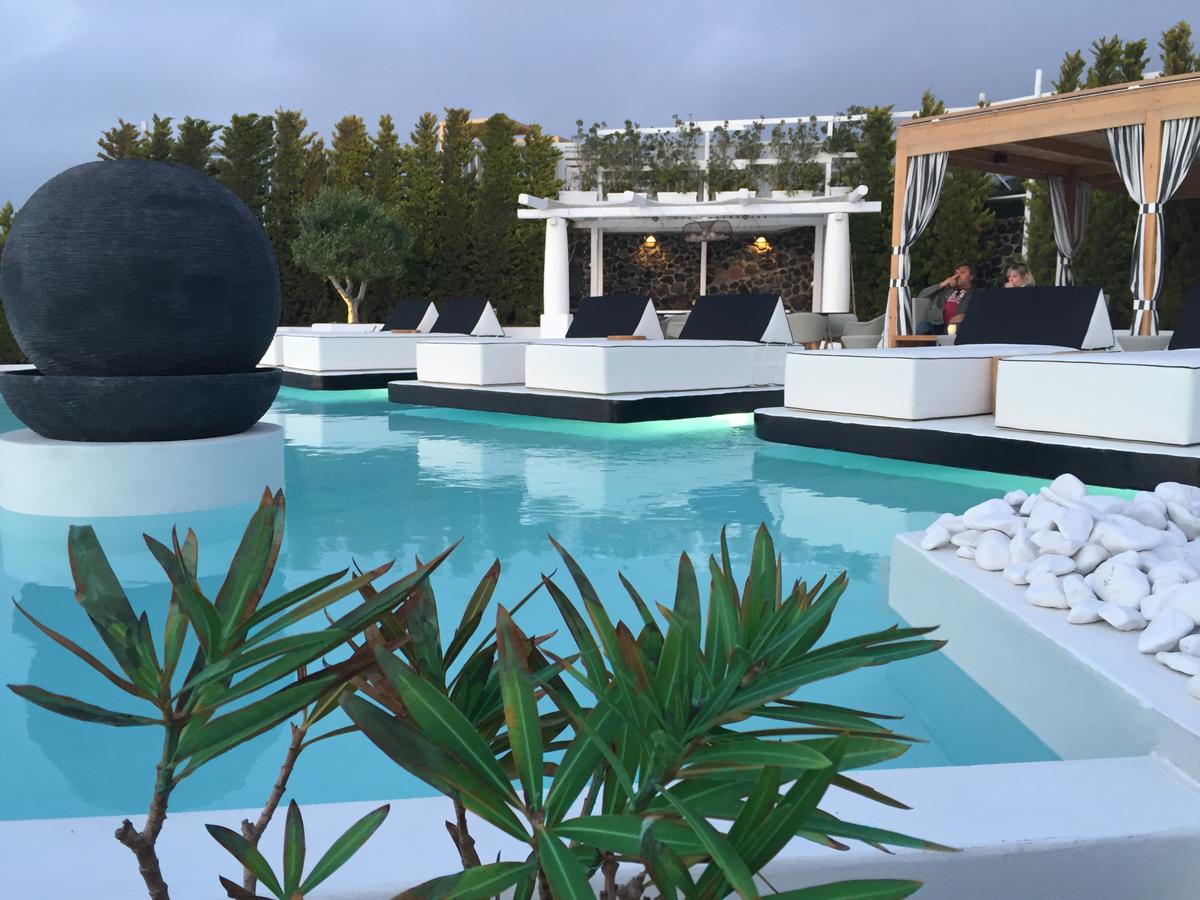 oia villas santorini